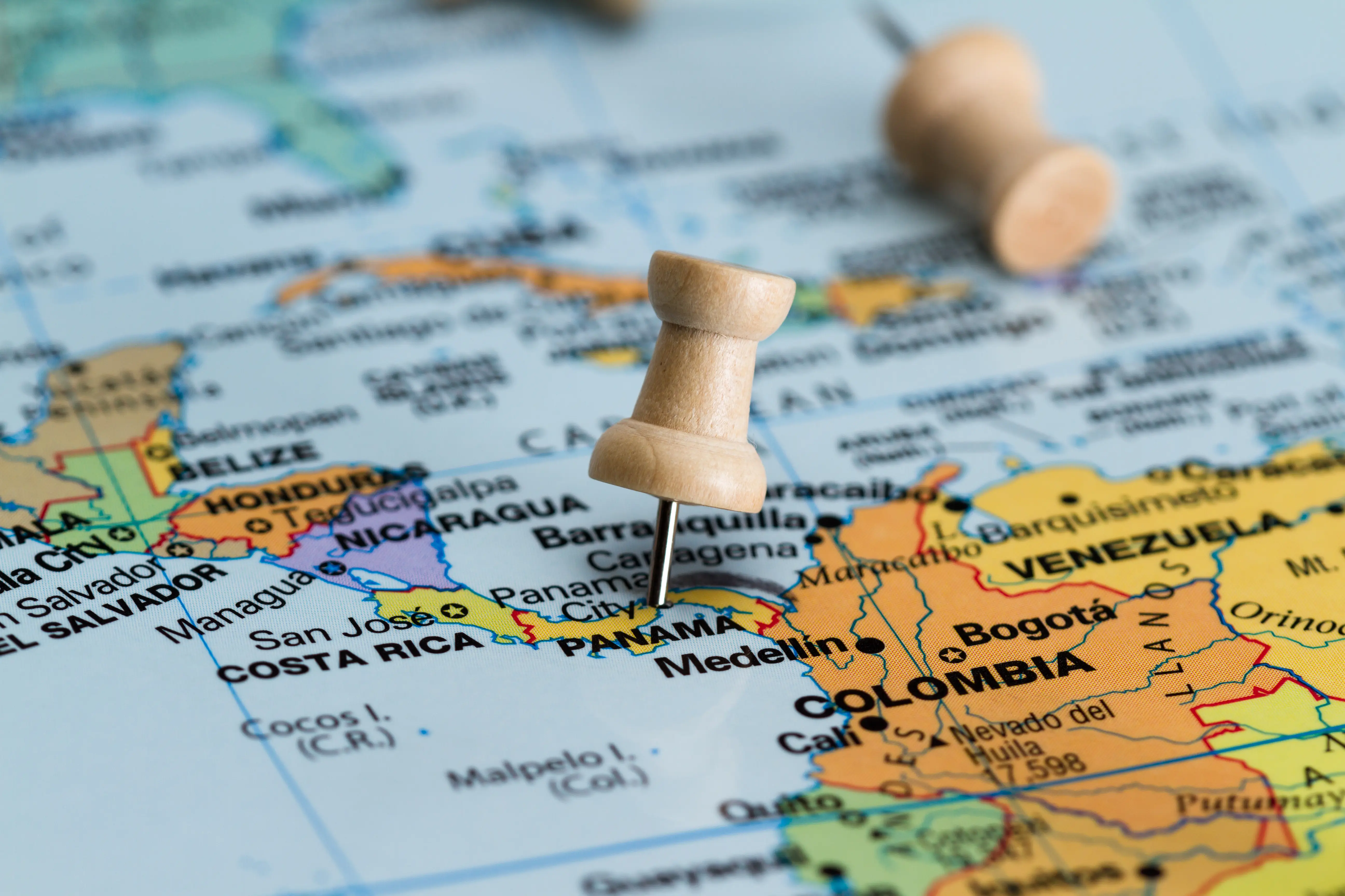 Mexico nearshore vs Philippines offshore hiring comparison for US companies